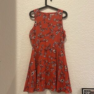 Cupcakes and Cashmere Floral Primt Red Cut out Back Size M